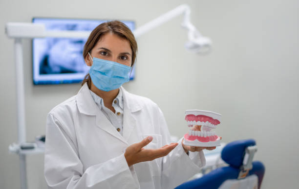 Best Weekend Emergency Dentist in Crystal City, TX